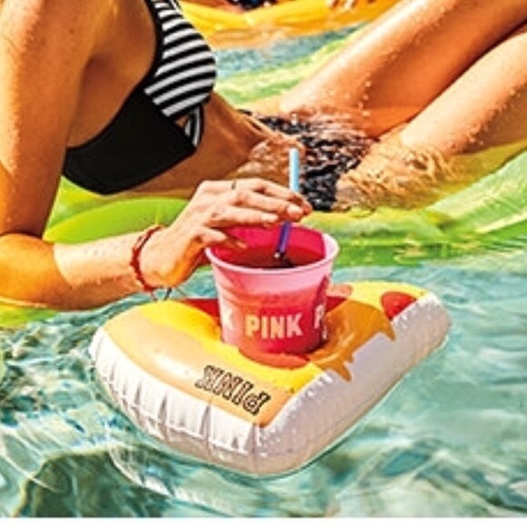 ❗️SOLD❗️PINK Cup with float and water resistant - Picture 2 of 6
